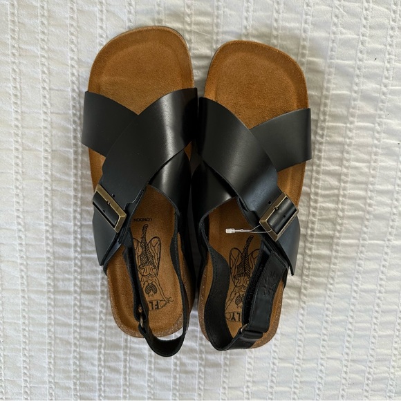 NWOT Fly London Black Leather Sandals with Buckle 39 - Picture 5 of 10